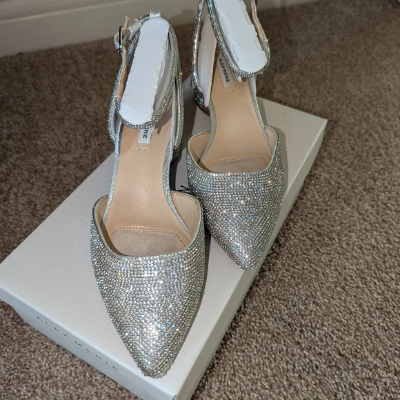 Alex Marie Brinley Rhinestone Round Heel Pumps, Size 5.5, Color Silver - Picture 5 of 13